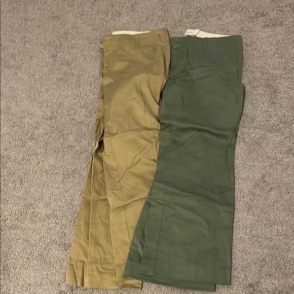 Women's Green and Tan Pants - Picture 1 of 4